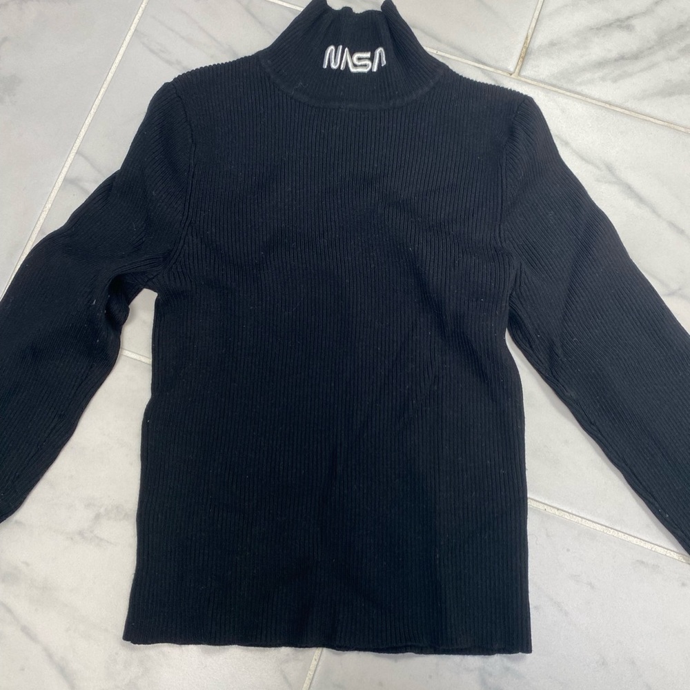 h&m nasa black sweatshirt